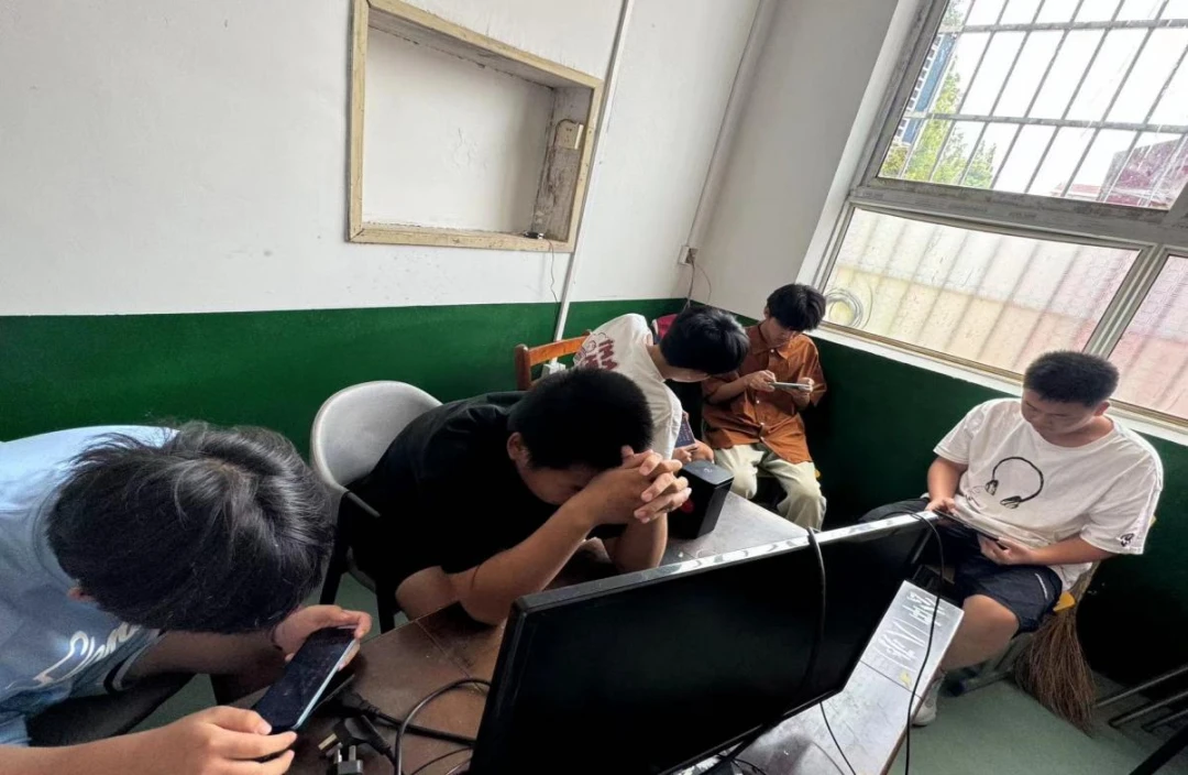 5v5篮球全场跑位训练课程_0